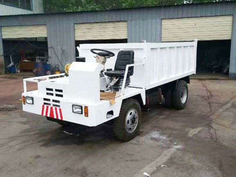 礦用運(yùn)輸車(chē)10噸