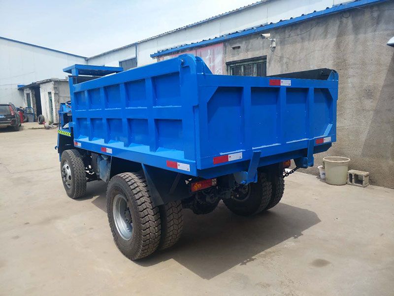 礦用運(yùn)輸車(chē)12噸