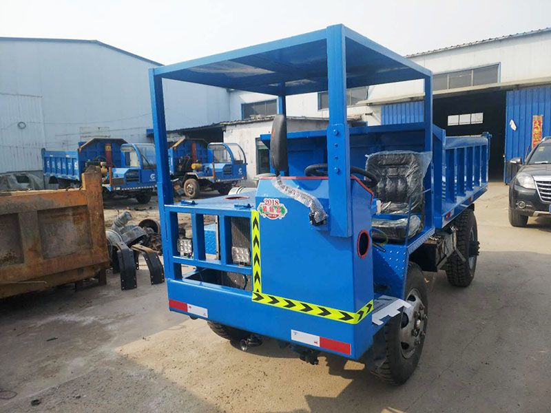 礦用運(yùn)輸車(chē)12噸