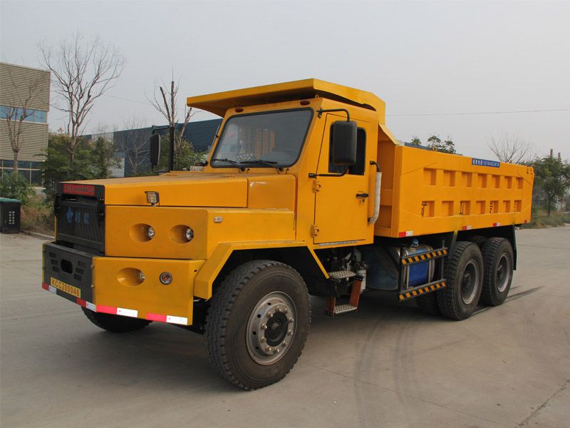 20噸礦用運(yùn)輸車(chē)  