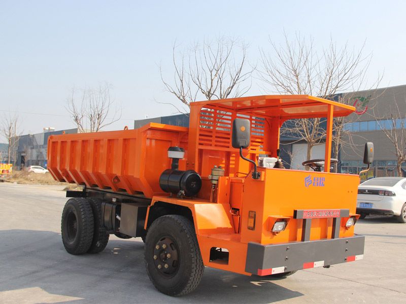  8噸四不像運(yùn)輸車(chē)